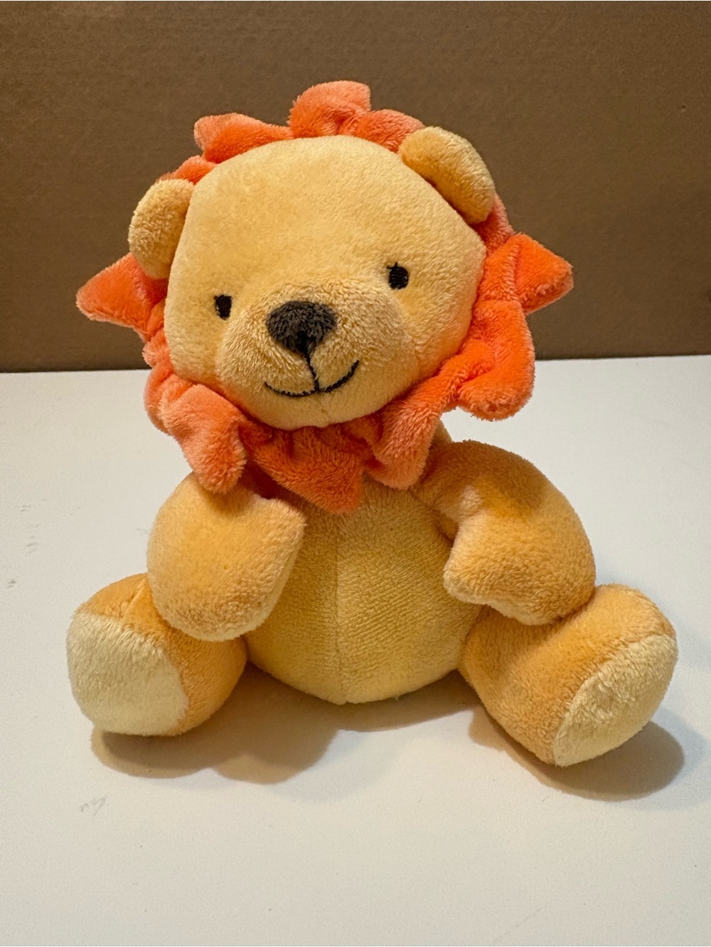 Fisher Price Lion Plush Small Yellow
Orange Lovey 7" Ribbon Tail 2013